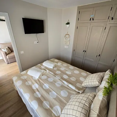 Eva-winsdor Park Apartment