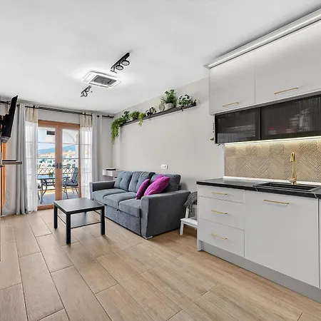 Eva - Windsor Park Apartment *